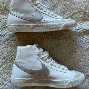 Nike Blazer Mid ‘77 High Tops